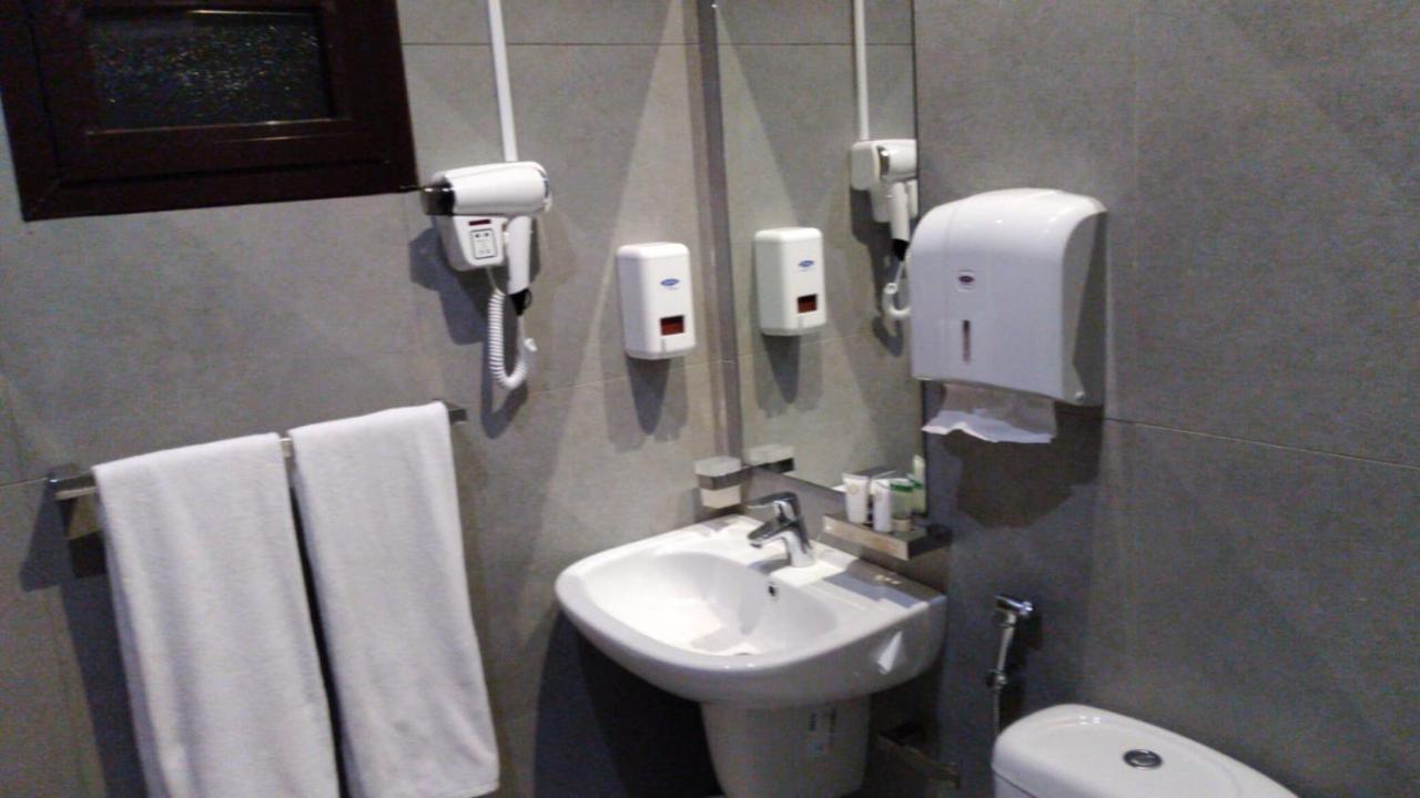 Rihanna Hotel Apartment Kuwait City Esterno foto